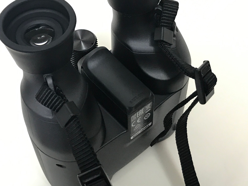 キヤノン 10x20 ISの電池2